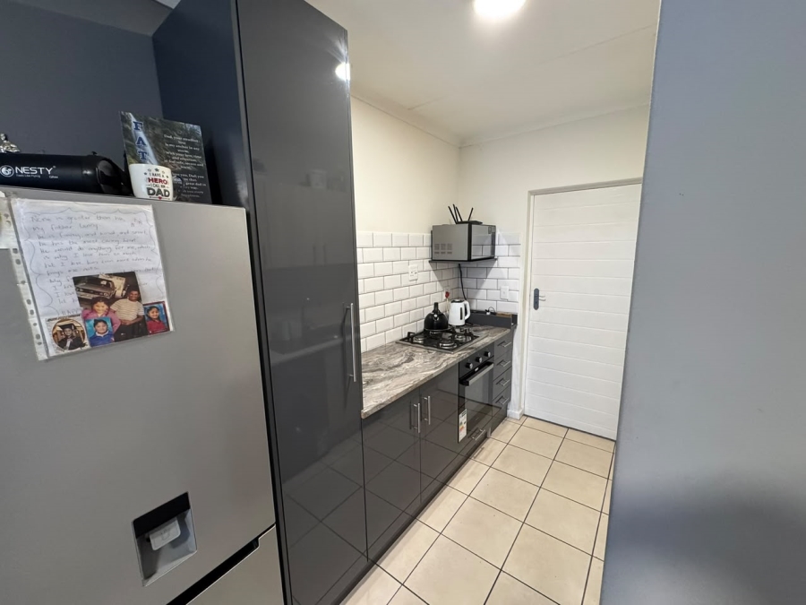 2 Bedroom Property for Sale in Heather Park Western Cape